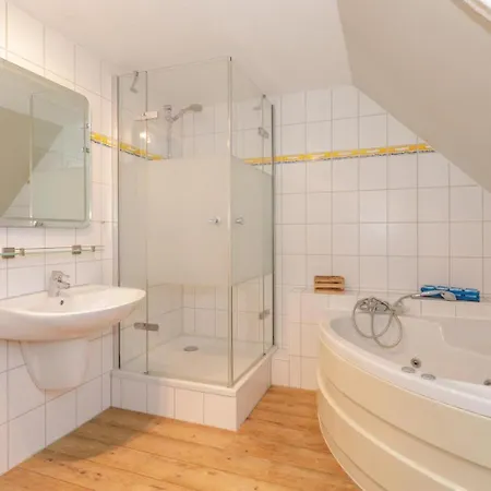 Sonne & Fuer 7 Personen Mit Sauna Und Whirpool Prázdninový dům Ostseebad Kühlungsborn