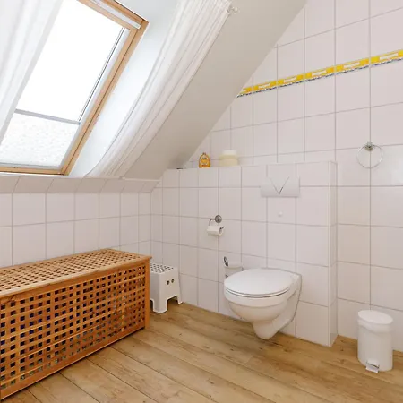Sonne & Fuer 7 Personen Mit Sauna Und Whirpool Hébergement de vacances Ostseebad Kühlungsborn