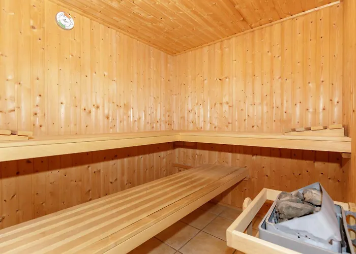 Sonne & Fuer 7 Personen Mit Sauna Und Whirpool * Kuehlungsborn