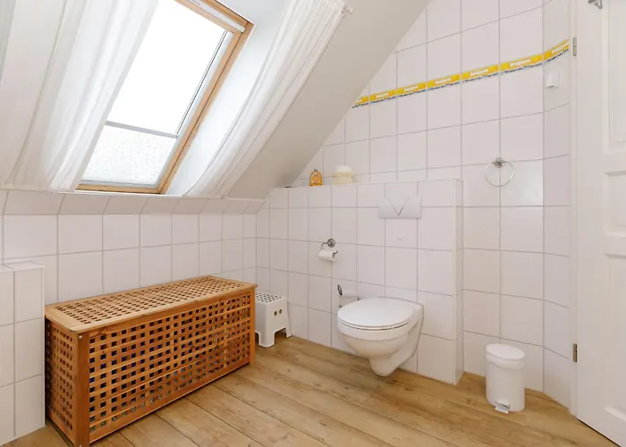 Sonne & Fuer 7 Personen Mit Sauna Und Whirpool Holiday home Kuehlungsborn