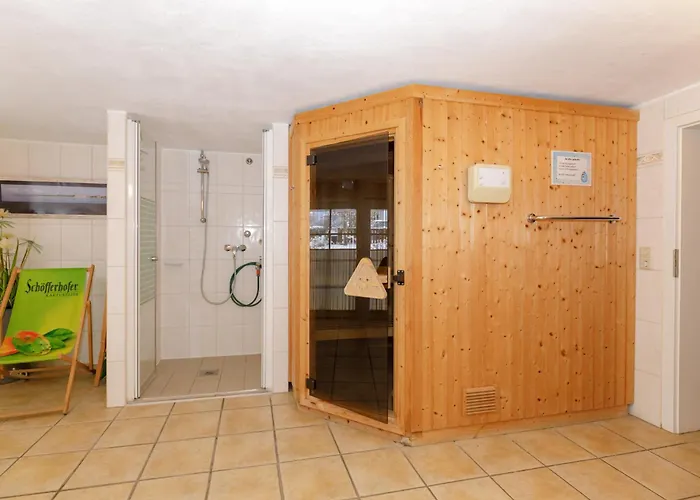 Sonne & Fuer 7 Personen Mit Sauna Und Whirpool Holiday home *